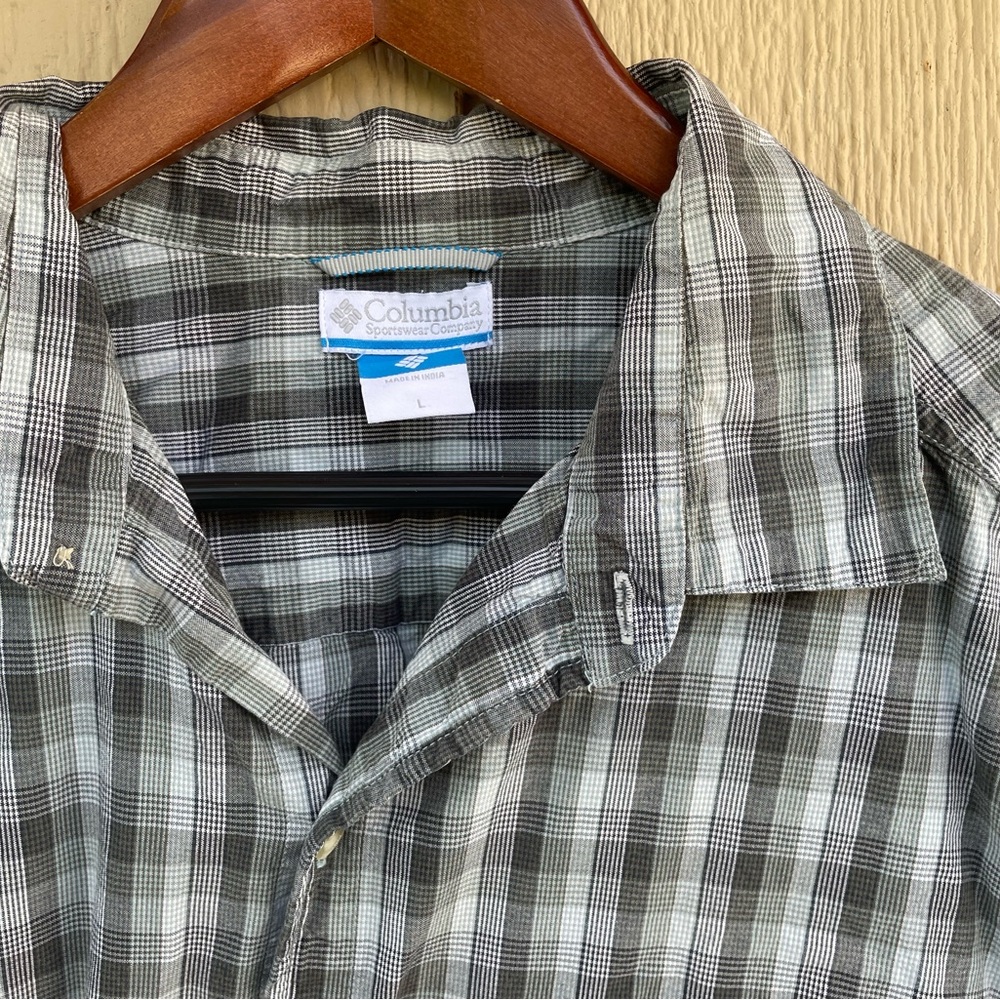 Columbia Casual Button Down Men’s Shirt